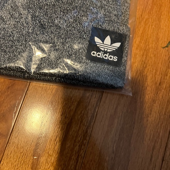 Adidas Original Unisex Adult Grove Beanie Hat Cap - One Size - New - Picture 3 of 3